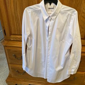 Chicos tunic length no iron shirt.